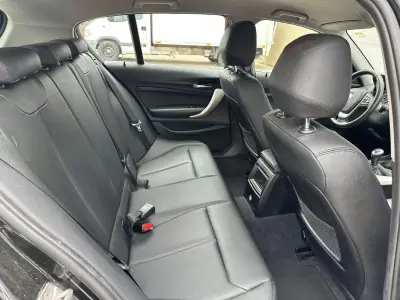 BMW 116 2015 - 10900 EUR, 241916 km - AUTO.MOTO.pt - 241916km - foto 9 de 10