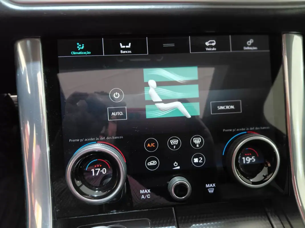 Land Rover Range Rover Sport 2019 - 57900 EUR, 128000 km - AUTO.MOTO.pt - 128000km - foto 34 de 34