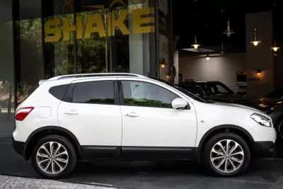 Nissan Qashqai 2013 - 9750 EUR, 168793 km - AUTO.MOTO.pt - 168793km - foto 5 de 32