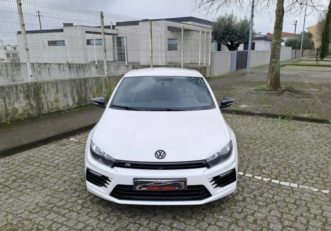 Volkswagen Scirocco 2008 - 13990 EUR, 180000 km - AUTO.MOTO.pt - 180000km - foto 2 de 12