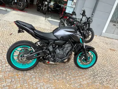 Yamaha Bolt 2024 - 7200 EUR, 6829 km - AUTO.MOTO.pt - 6829km - foto 11 de 17