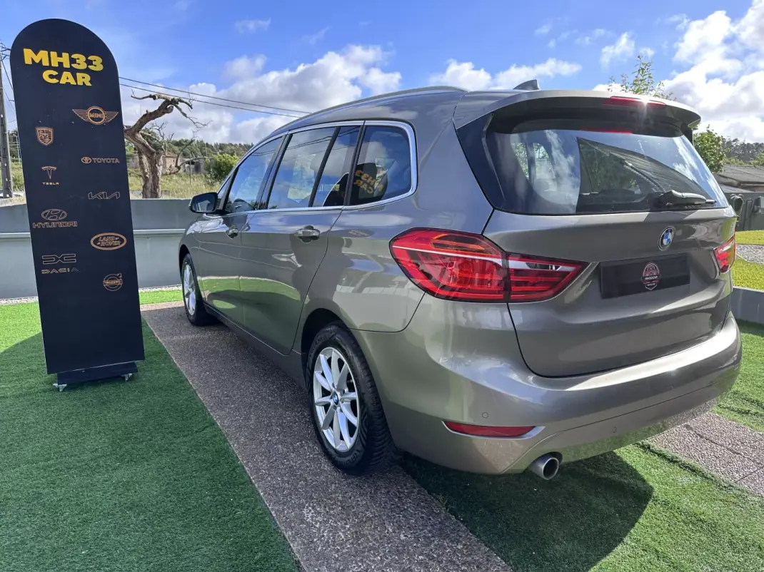 BMW 216 Gran Tourer 2015 - 14900 EUR, 180000 km - AUTO.MOTO.pt - 180000km - foto 11 de 77
