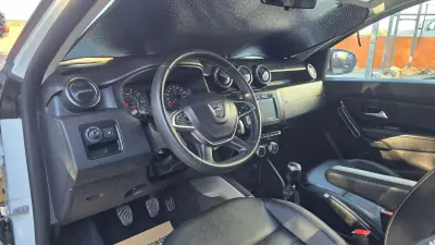 Dacia Duster 2020 - 15750 EUR, 35355 km - 35355km - foto 13 de 22