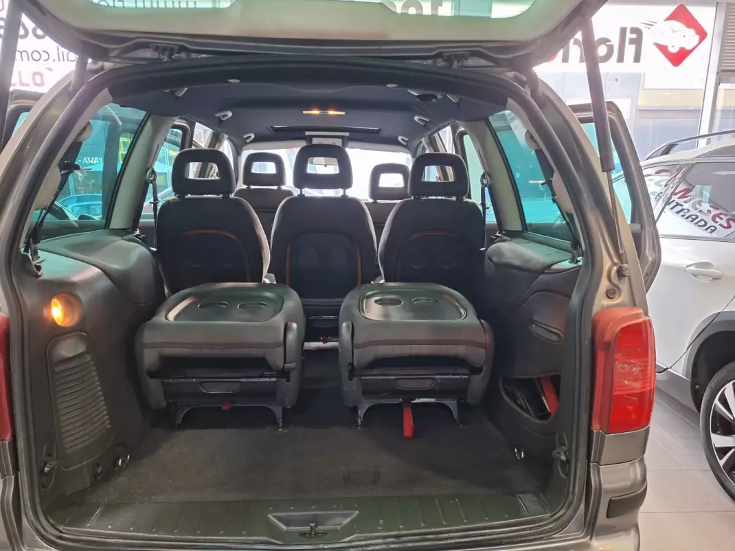 SEAT Alhambra 2007 - 4740 EUR, 314000 km - AUTO.MOTO.pt - 314000km - foto 14 de 17