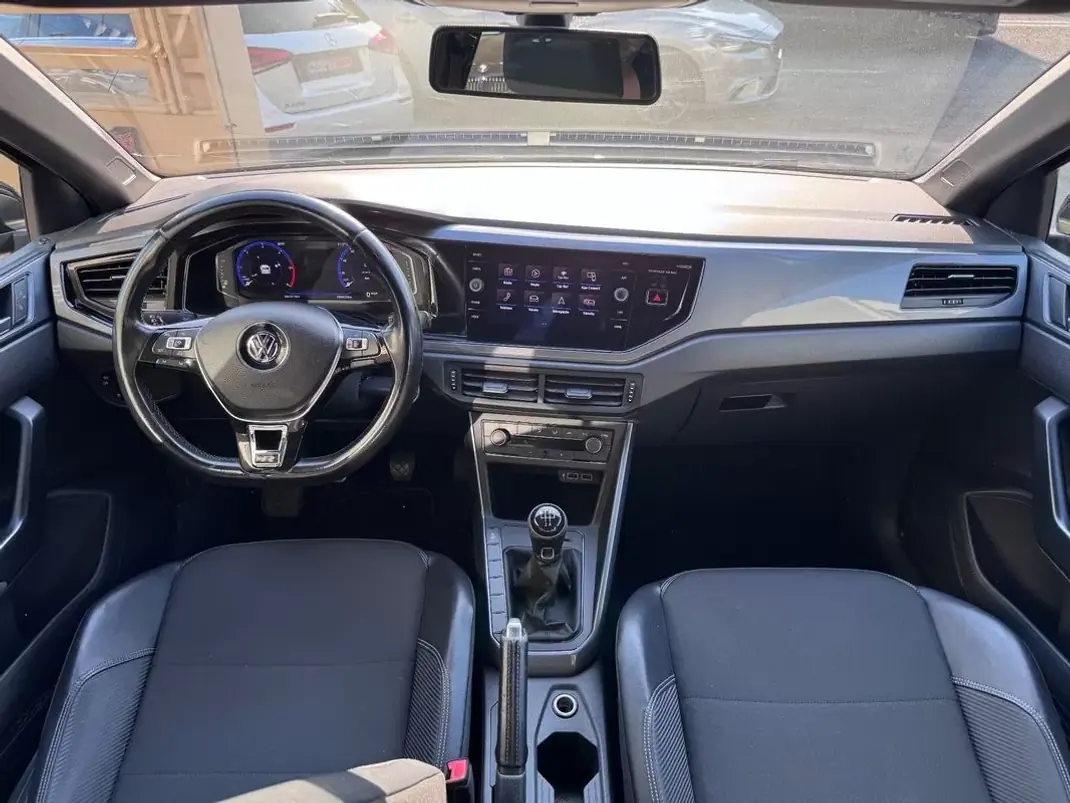 Volkswagen Polo 2018 - 14900 EUR, 186328 km - 186328km - foto 21 de 32
