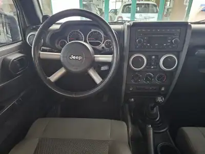 Jeep Wrangler 2009 - 36900 EUR, 145177 km - AUTO.MOTO.pt - 145177km - foto 14 de 26