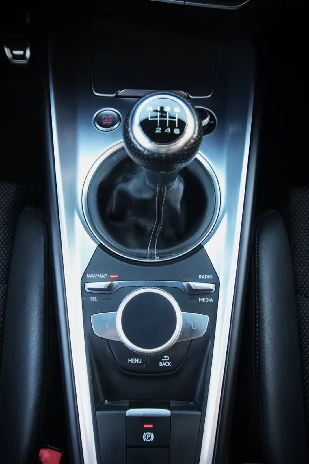 Audi TT Roadster 2015 - 23990 EUR, 151000 km - 151000km - foto 36 de 47