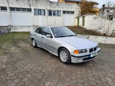 BMW 318 1997 - 3900 EUR, 197689 km - AUTO.MOTO.pt - 197689km - foto 2 de 10