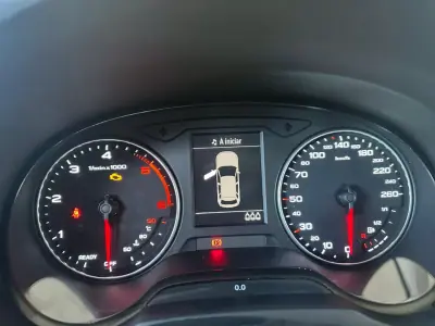 Audi A3 Sportback 2015 - 15900 EUR, 151923 km - AUTO.MOTO.pt - 151923km - foto 19 de 30