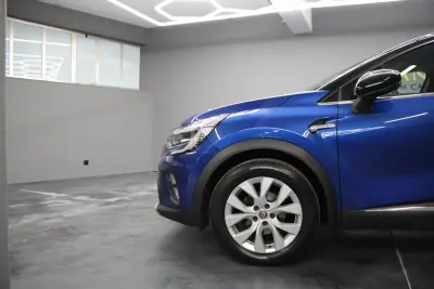 Renault Captur 2021 - 21500 EUR, 54000 km - AUTO.MOTO.pt - 54000km - foto 5 de 17