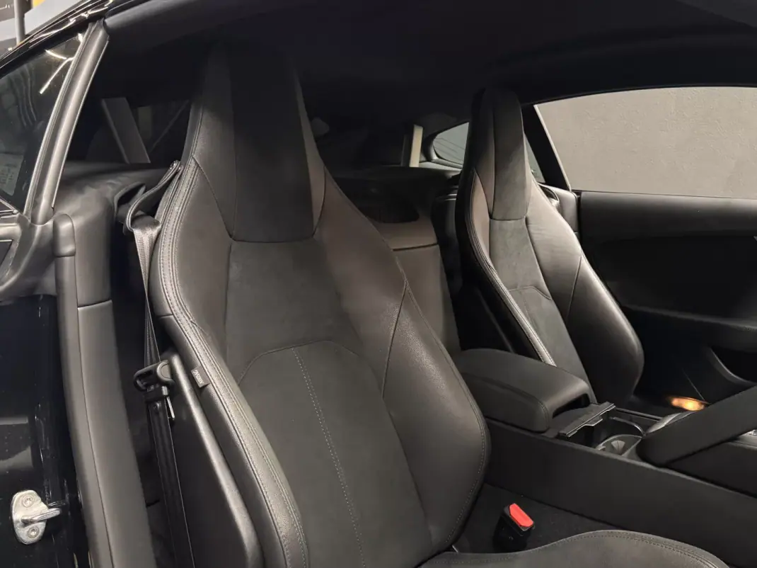 Jaguar F-Type 2023 - 69990 EUR, 23000 km - AUTO.MOTO.pt - 23000km - foto 28 de 30
