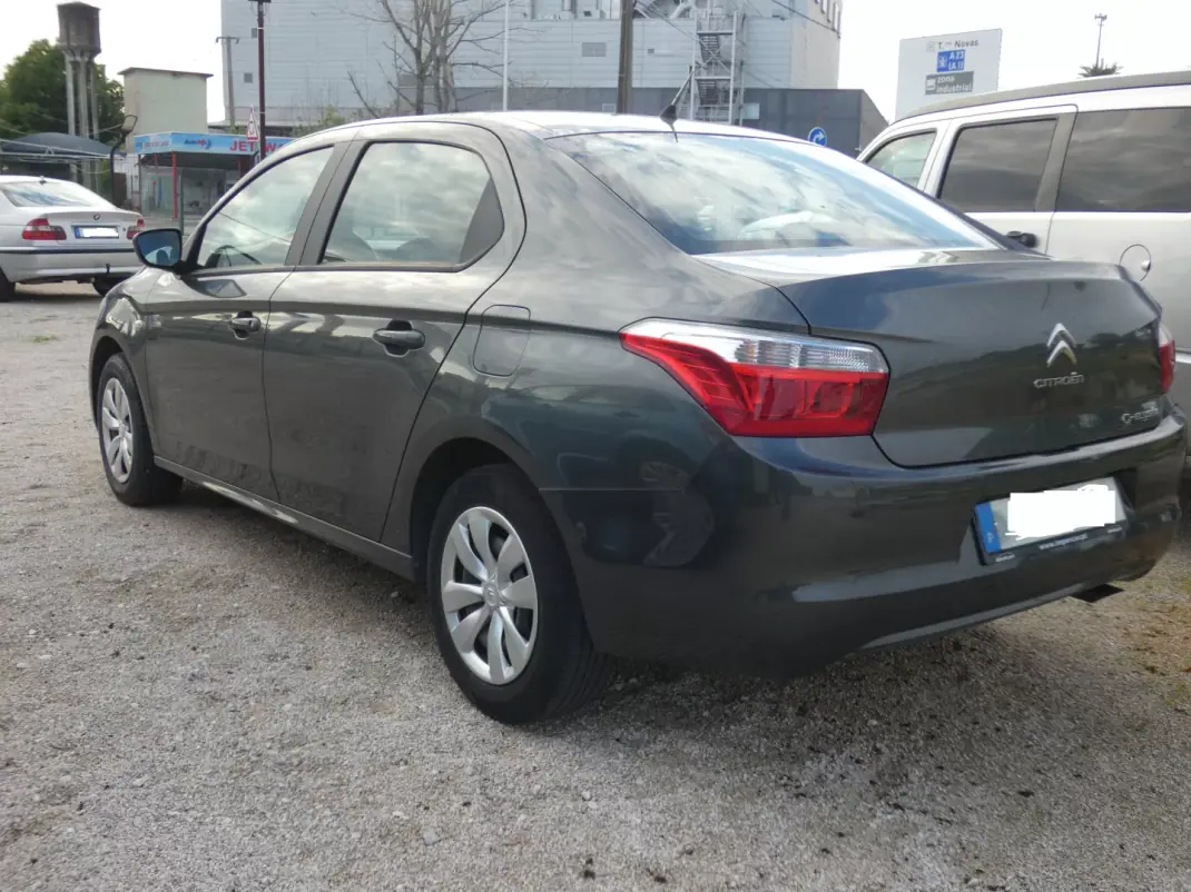 Citroën C-Elysée 2013 - 6750 EUR, 220000 km - AUTO.MOTO.pt - 220000km - foto 4 de 13