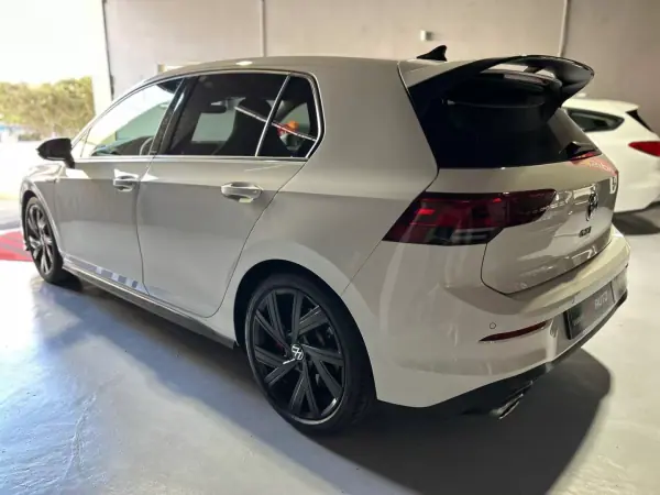 Volkswagen Golf 2022 — foto 3 de 52