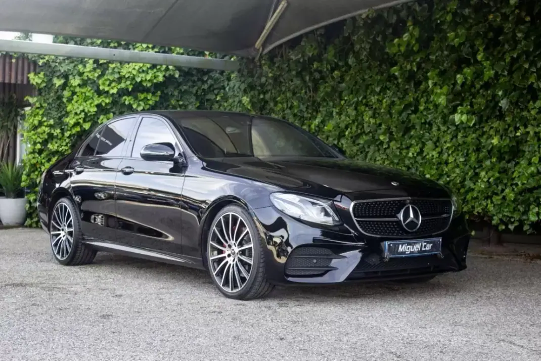 Mercedes-Benz E 300 2019 - 29900 EUR, 168000 km - AUTO.MOTO.pt - 168000km - foto 1 de 22