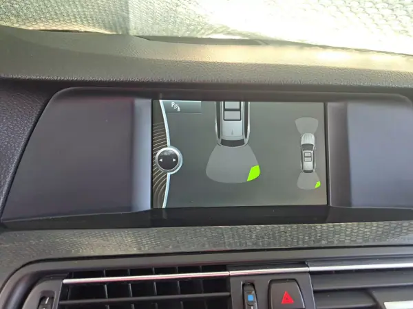 BMW 520 2012 - 11250 EUR, 371188 km - AUTO.MOTO.pt - 371188km - foto 8 de 18