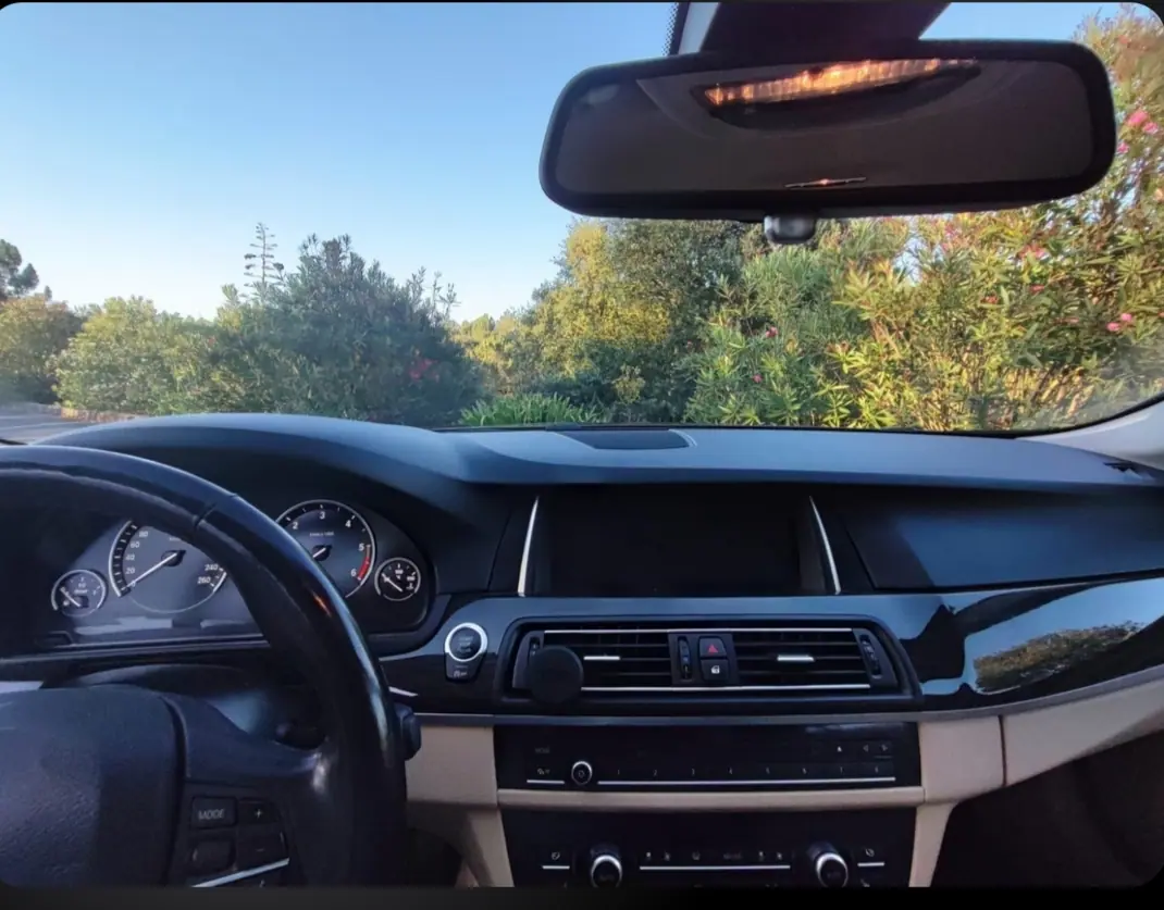 BMW 520 2014 - 17500 EUR, 245000 km - AUTO.MOTO.pt - 245000km - foto 4 de 8