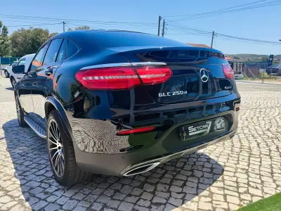 Mercedes-Benz GLC 250 2018 - 43900 EUR, 83000 km - AUTO.MOTO.pt - 83000km - foto 10 de 29