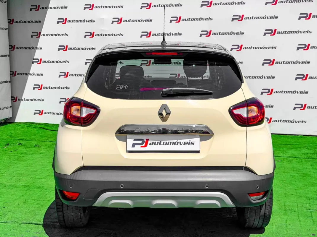 Renault Captur 2019 - 12750 EUR, 68000 km - 68000km - foto 9 de 26