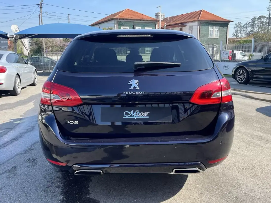 Peugeot 308 SW 2018 - 9950 EUR, 219000 km - AUTO.MOTO.pt - 219000km - foto 6 de 40