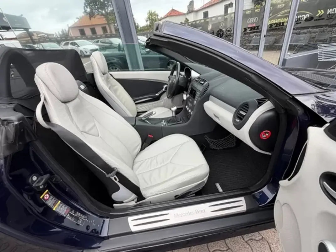 Mercedes-Benz SLK 200 2006 - 14900 EUR, 90900 km - AUTO.MOTO.pt - 90900km - foto 11 de 11
