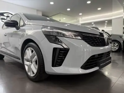 Renault Clio 2024 - 19500 EUR, 14000 km - AUTO.MOTO.pt - 14000km - foto 6 de 18