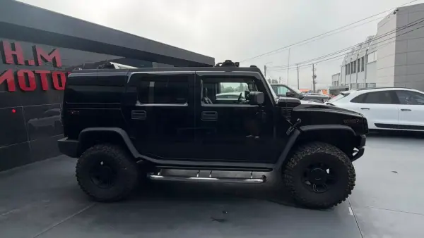 Hummer H2 2010 — foto 3 de 17