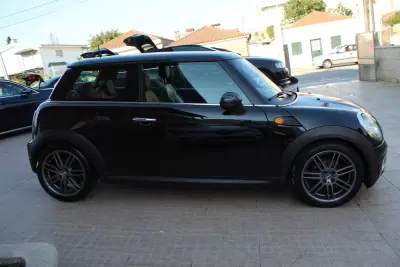 MINI Cooper 2010 - 8350 EUR, 246500 km - 246500km - foto 4 de 22