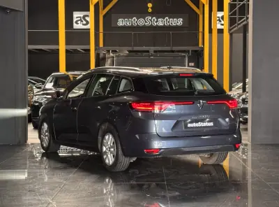 Renault Mégane Sport Tourer 2021 — foto 5 de 25