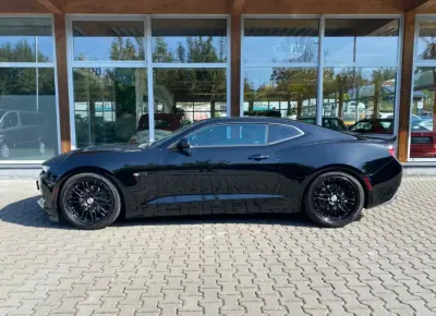 Chevrolet Camaro 2018 - 31000 EUR, 29000 km - AUTO.MOTO.pt - 29000km - foto 4 de 13