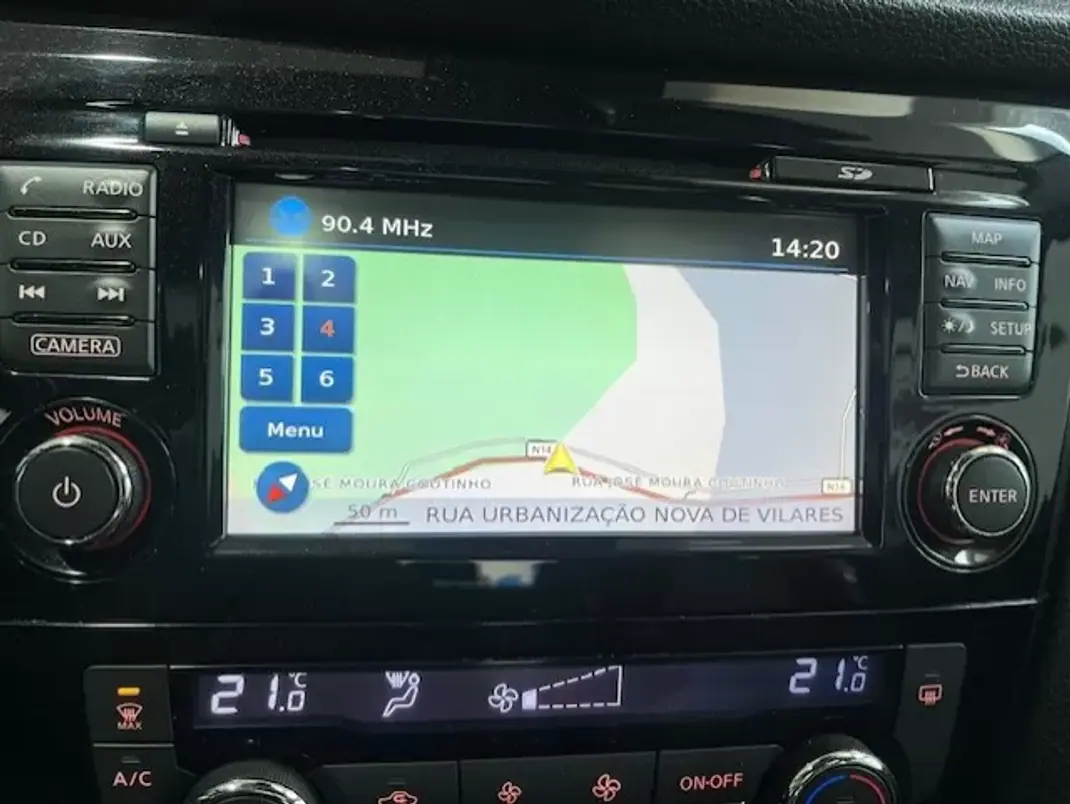 Nissan Qashqai 2014 - 12499 EUR, 176021 km - AUTO.MOTO.pt - 176021km - foto 16 de 28