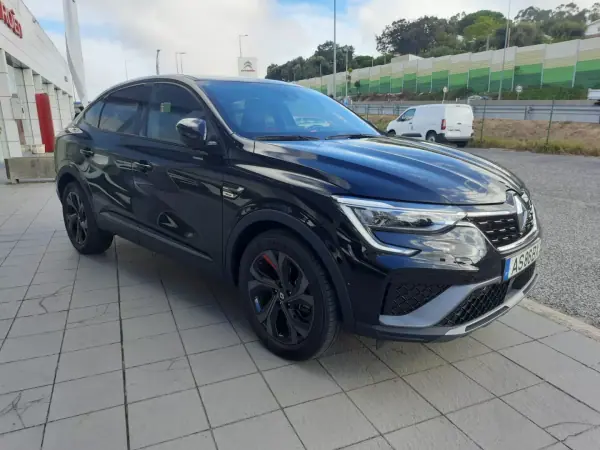 Renault Arkana 2022 - 33490 EUR, 20820 km - AUTO.MOTO.pt - 20820km - foto 4 de 28