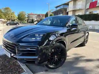 Porsche Cayenne Coupé 2024 — foto 4 de 9