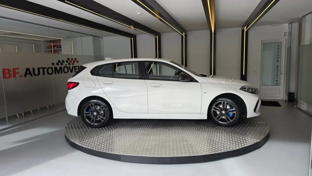 BMW 116 2020 - 18900 EUR, 210640 km - AUTO.MOTO.pt - 210640km - foto 7 de 56