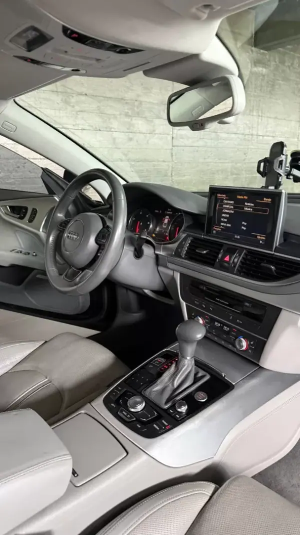 Audi A7 Sportback 2012 - 22000 EUR, 448000 km - AUTO.MOTO.pt - 448000km - foto 9 de 15