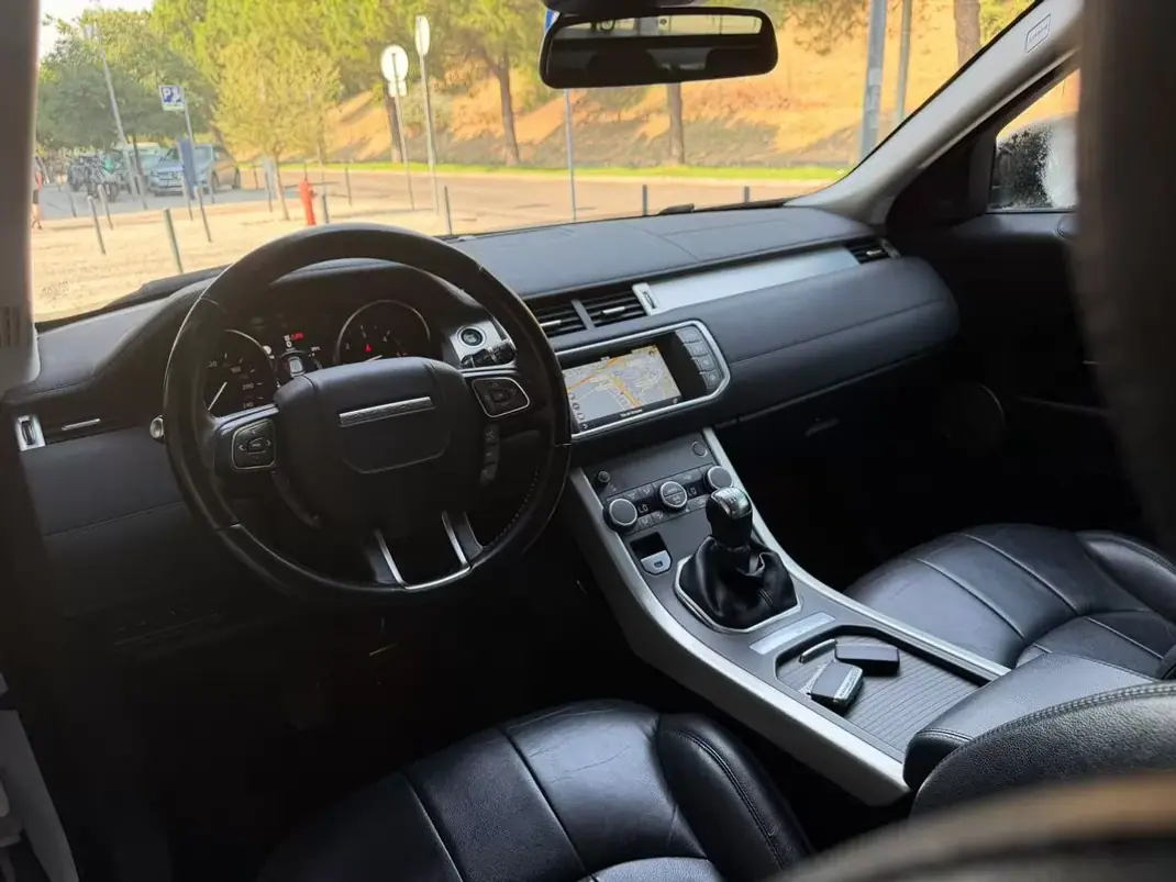 Land Rover Range Rover Evoque 2017 - 17890 EUR, 205931 km - 205931km - foto 20 de 26
