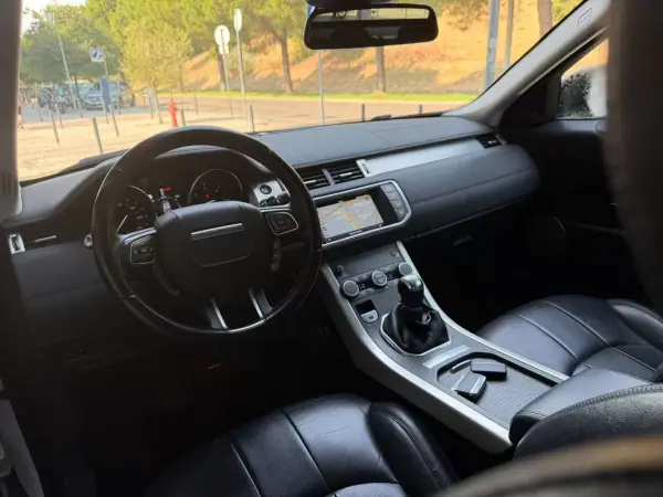 Land Rover Range Rover Evoque 2017 - 17890 EUR, 205931 km - AUTO.MOTO.pt - 205931km - foto 20 de 26