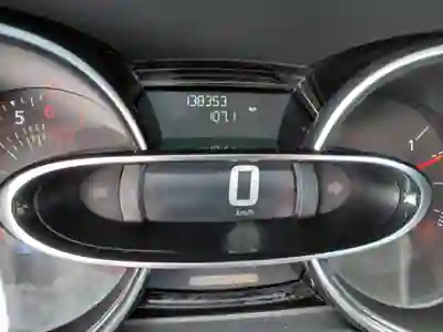 Renault Clio 2019 - 12250 EUR, 138353 km - AUTO.MOTO.pt - 138353km - foto 10 de 13