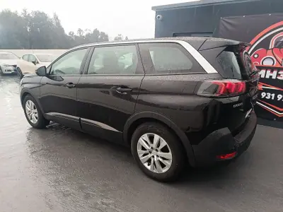 Peugeot 5008 2021 - 19900 EUR, 128209 km - AUTO.MOTO.pt - 128209km - foto 8 de 41