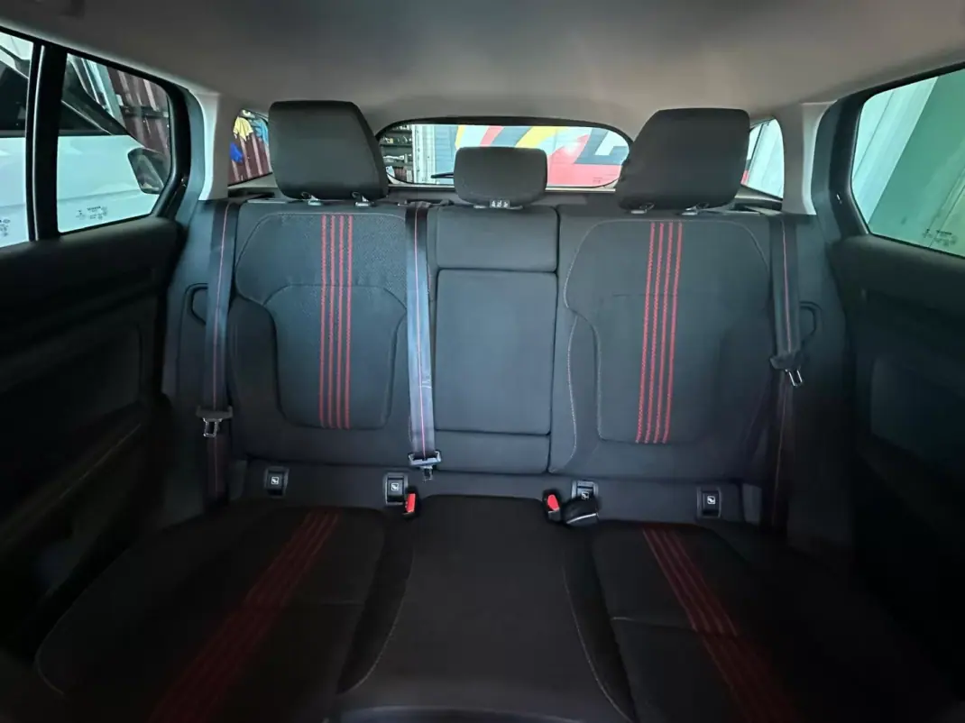 Renault Mégane 2021 - 19900 EUR, 72500 km - AUTO.MOTO.pt - 72500km - foto 23 de 25