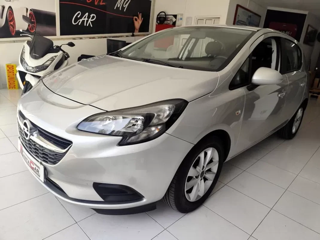 Opel Corsa 2018 - 10980 EUR, 118000 km - AUTO.MOTO.pt - 118000km - foto 9 de 23