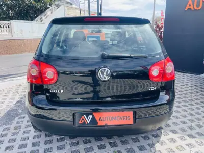 Volkswagen Golf 2010 - 7250 EUR, 298459 km - AUTO.MOTO.pt - 298459km - foto 5 de 12