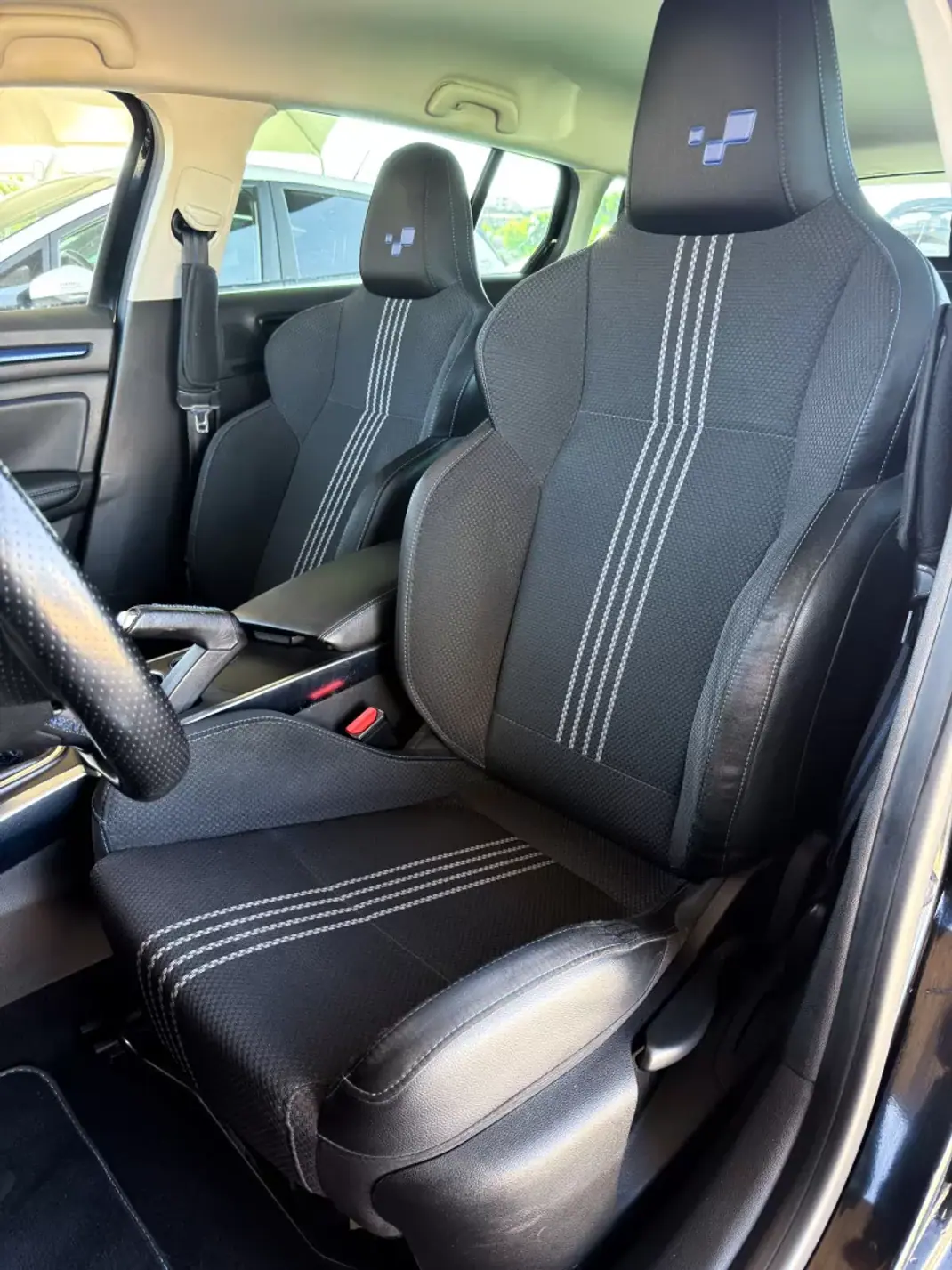 Renault Mégane 2016 - 12500 EUR, 160445 km - 160445km - foto 17 de 19