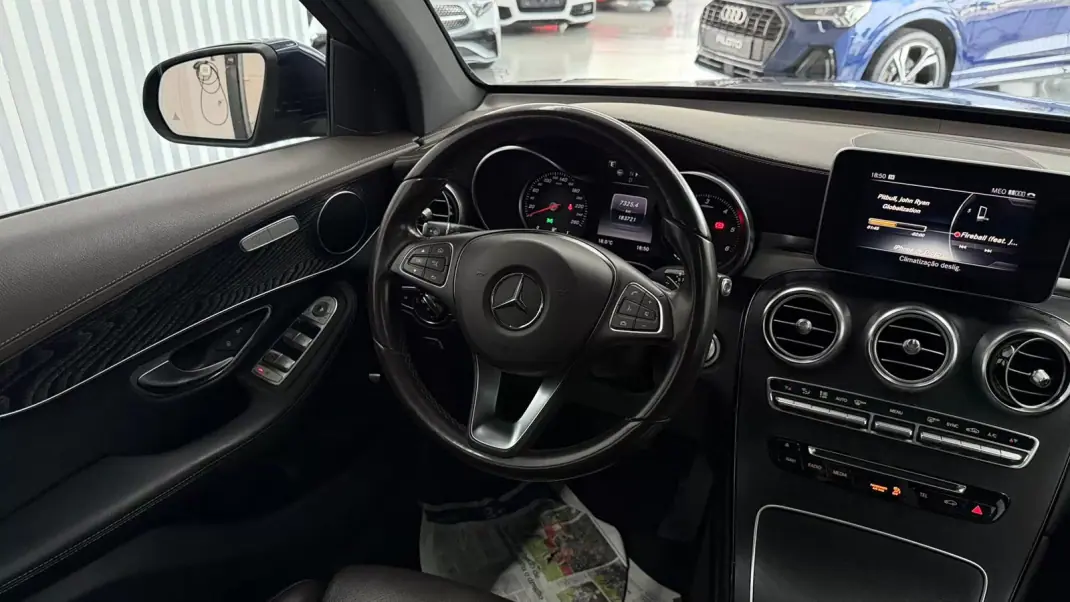 Mercedes-Benz GLC 220 2016 - 33490 EUR, 183000 km - AUTO.MOTO.pt - 183000km - foto 10 de 26
