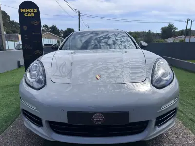 Porsche Panamera 2015 - 35000 EUR, 159000 km - AUTO.MOTO.pt - 159000km - foto 8 de 67