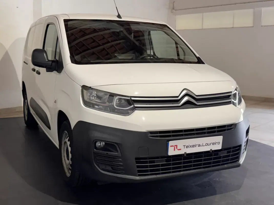 Citroën 2020 - 16500 EUR, 144542 km - AUTO.MOTO.pt - 144542km - foto 3 de 19