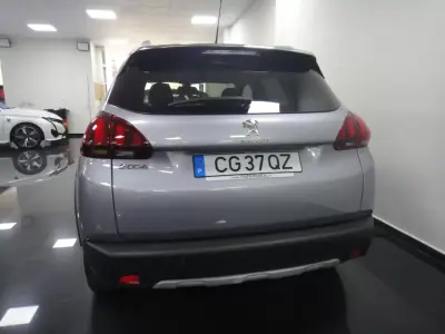 Peugeot 2008 2019 - 10500 EUR, 99000 km - AUTO.MOTO.pt - 99000km - foto 6 de 22