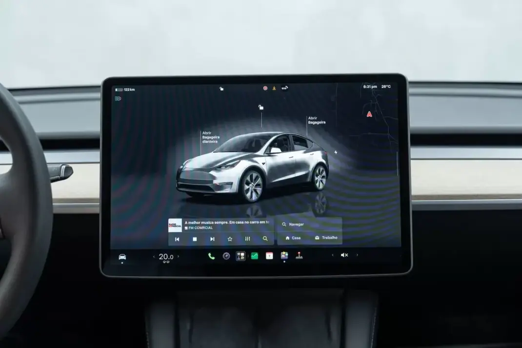 Tesla Model Y 2023 - 35950 EUR, 57000 km - 57000km - foto 24 de 49