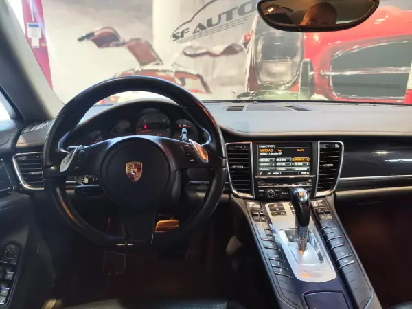 Porsche Panamera 2014 - 55000 EUR, 117234 km - AUTO.MOTO.pt - 117234km - foto 10 de 12