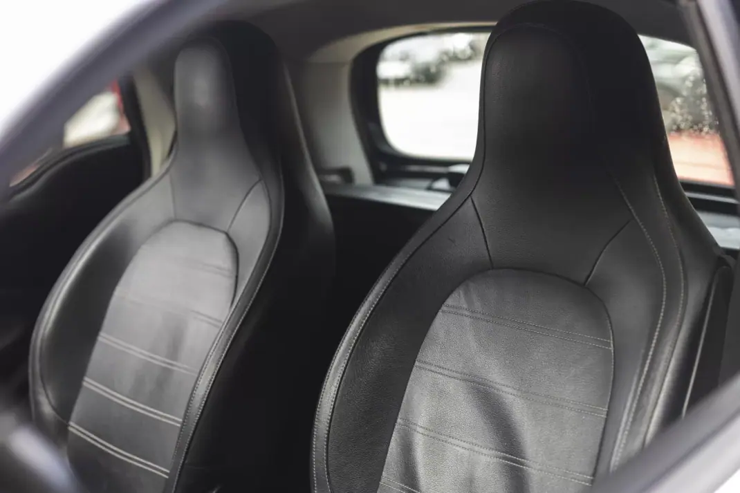 Smart Fortwo Cabrio 2015 - 11900 EUR, 179000 km - AUTO.MOTO.pt - 179000km - foto 8 de 20