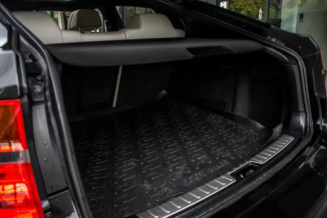 BMW X6 ActiveHybrid 2010 - 23990 EUR, 173745 km - AUTO.MOTO.pt - 173745km - foto 26 de 40